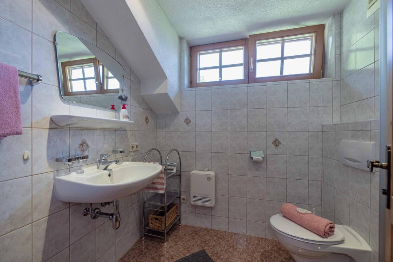 Villa Stembergerhof - Urlaub Am Bauerhof Liesing Esterno foto